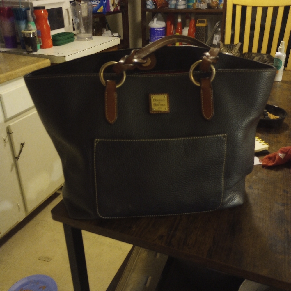 Dooney and Bourke Shoulder bags